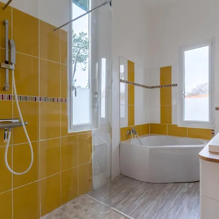 Сasa de vacaciones Grande Maison Arcachonnaise Typique Avec Jardin Arbore, Pres De La Plage Et Des Pistes Cyclables - Fr-1-319-493