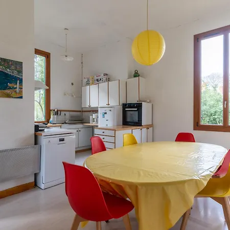 Ferienhaus Grande Maison Arcachonnaise Typique Avec Jardin Arbore, Pres De La Plage Et Des Pistes Cyclables - Fr-1-319-493 *
