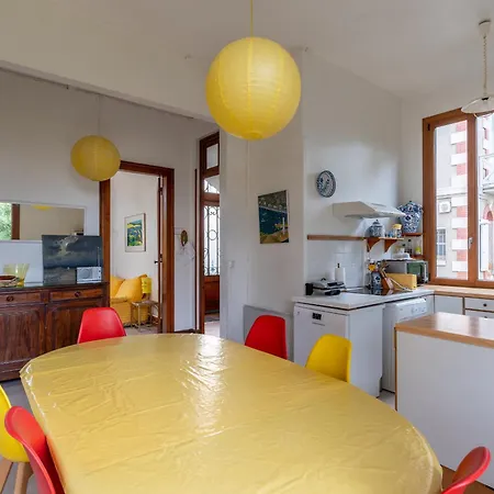 Сasa de vacaciones Grande Maison Arcachonnaise Typique Avec Jardin Arbore, Pres De La Plage Et Des Pistes Cyclables - Fr-1-319-493 Arcachón
